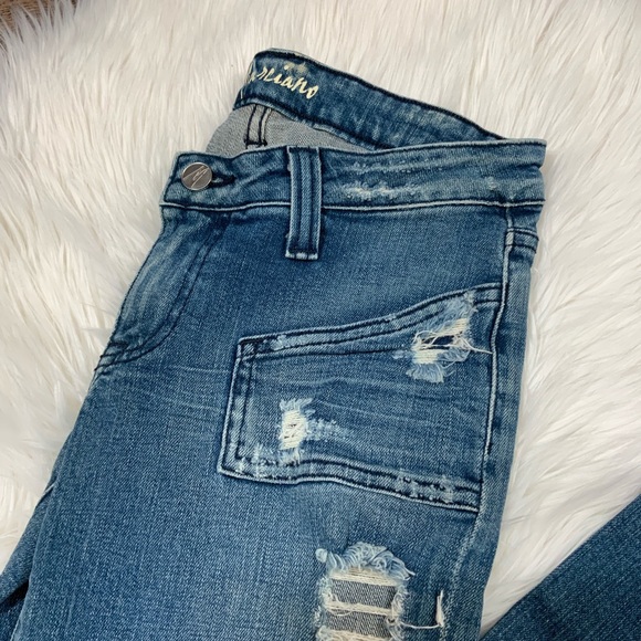 Marciano Distressed Jeans - Picture 2 of 5